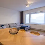 Renovated 2-bedroom In Lejlighed