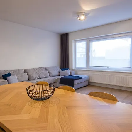 Appartement Renovated 2-bedroom In Oostende