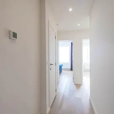 Appartement Renovated 2-bedroom In