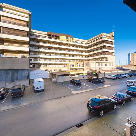 Renovated 2-bedroom In Oostende