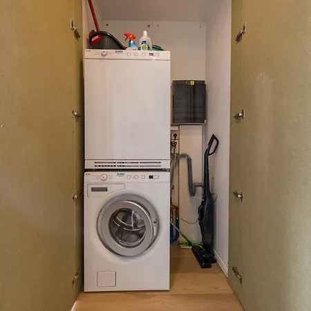 Renovated 2-bedroom In * Ostende