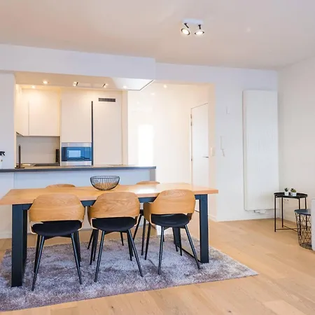 Apartment Renovated 2-bedroom In Ostend