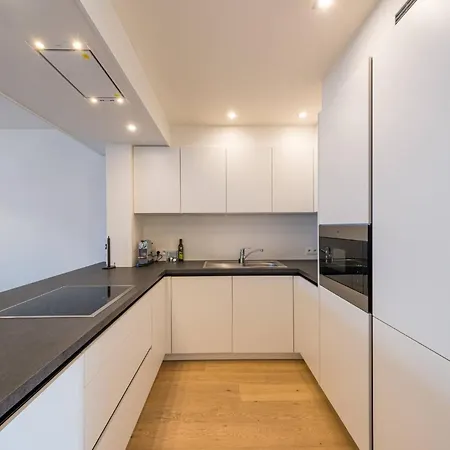 Renovated 2-bedroom In Lägenhet Oostende