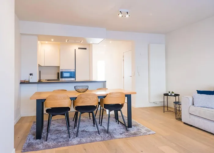 Apartamento Renovated 2-bedroom In Ostend