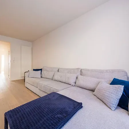 Apartmán Renovated 2-bedroom In Ostende